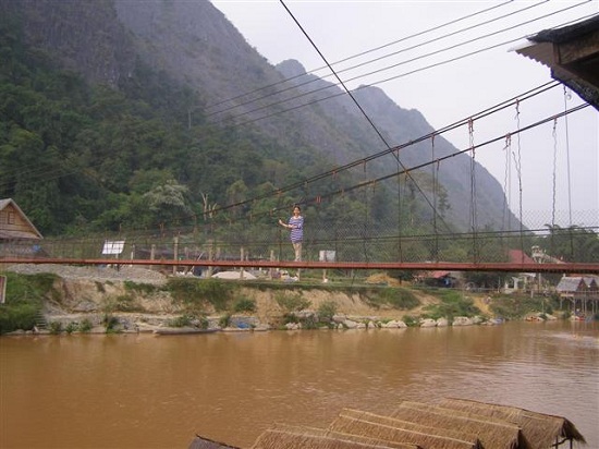 สพานข้ามแม่น้ำซอง