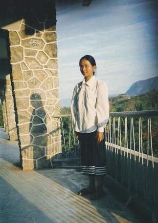 นางขันทะลี พันทะวง นางสังขารเมืองหลวงพระบางปี 1994 พุทธศักราช 2537 วัยเด็ก